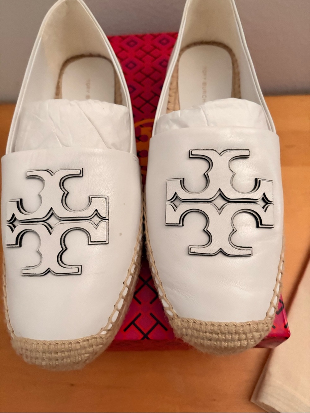 Tory Burch
INES PLATFORM ESPADRILLE - Picture 7 of 15